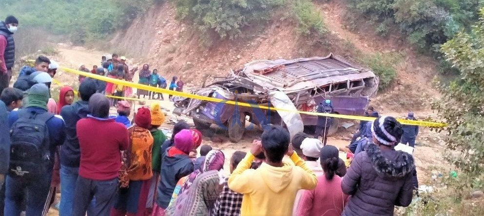 जाजरकोटमा बस दुर्घटना हुँदा ५ जनाको मृत्यु, २७ घाइते