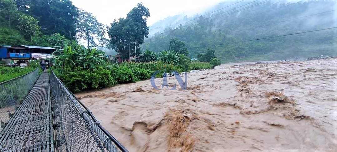 सिन्धुपाल्चोकको मेलम्ची तटीय क्षेत्र उच्च जोखिममा, सतर्कता अपनाउन आग्रह