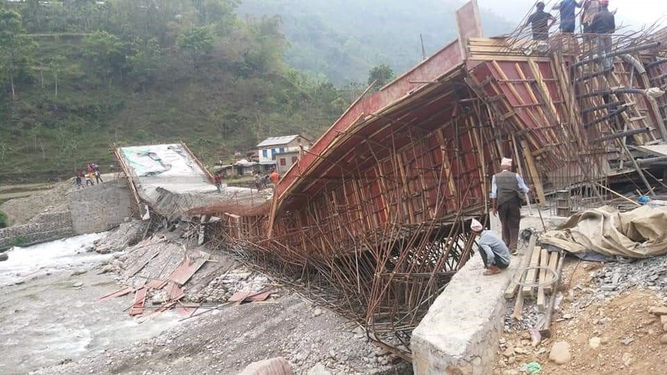 गुल्मीको बडिगाड खोलामा तेस्रो पटक पुल निर्माण सुरु