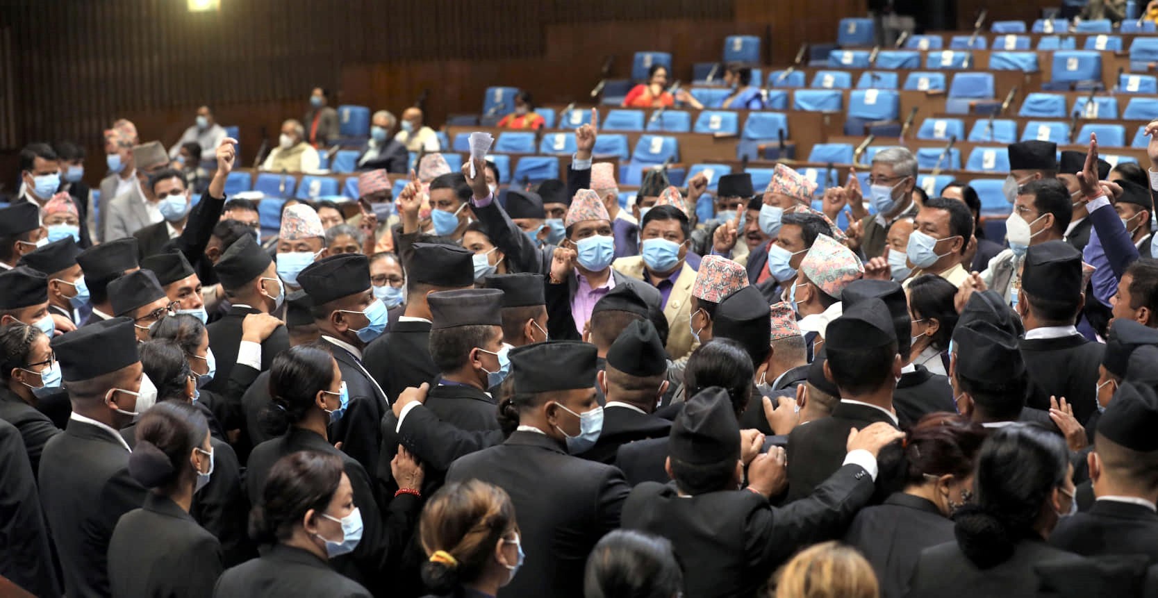 संसद नियमित नहुँदा ६० विधेयक अन्योलमा