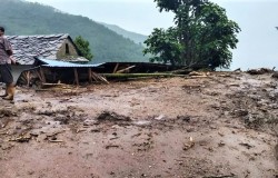 पहिरोमा पुरिएर एकै परिवारका चार जनाको मृत्यु