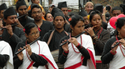 आजबाट नेपाल सम्वत् ११४६ सुरु, नेवार समुदाय म्हः पूजा गर्दै