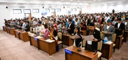 नवनिर्वाचित सांसदहरूद्वारा शपथ ग्रहण