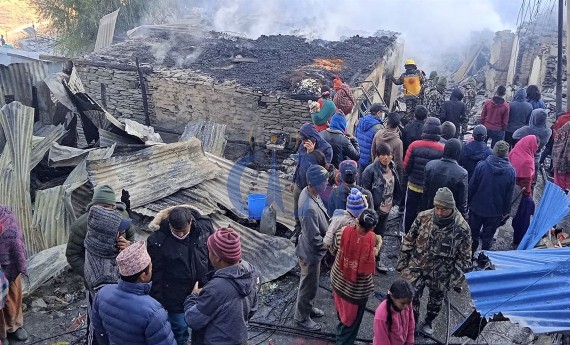 मुगुको गमगढीमा आगलागी हुँदा २१ घर नष्ट