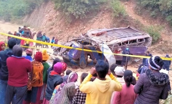 जाजरकोटमा बस दुर्घटना हुँदा ५ जनाको मृत्यु, २७ घाइते