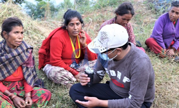 स्वास्थ्य शिविर पर्खँदै काभ्रेको'घुँडा दुख्ने'गाउँ