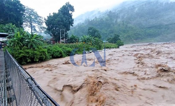 सिन्धुपाल्चोकको मेलम्ची तटीय क्षेत्र उच्च जोखिममा, सतर्कता अपनाउन आग्रह