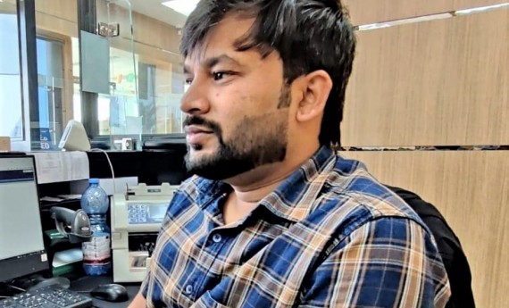 चिट्ठामा जितको ८२ करोड रूपैयाँ रञ्जितकुमारले साथीहरुसँग बाँड्ने