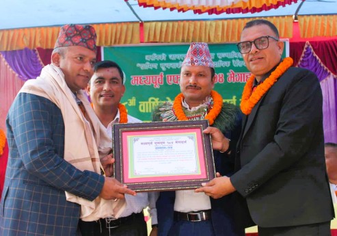 काभ्रेको रेडियो मध्यपूर्वले मनायो १८ औँ वार्षिकोत्सव
