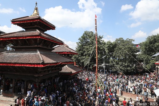 काठमाडौँ उपत्यकामा विधिवत रुपमा इन्द्रजात्रा सुरु