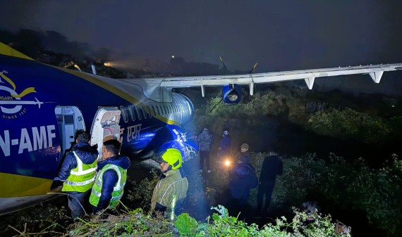बुद्ध एयरको जहाज भद्रपुर विमानस्थलमा चिप्लियो, ५५ जनाकै सकुशल उद्धार