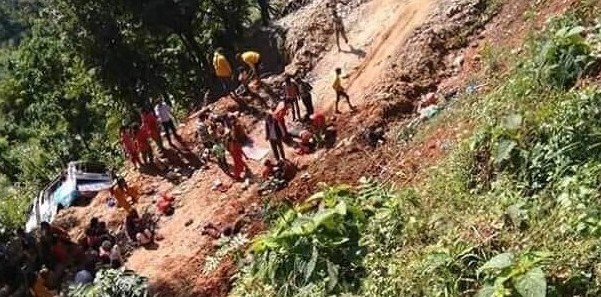 सिन्धुपाल्चोक दुर्घटनामा मृतकको सङ्ख्या १४ पुग्यो