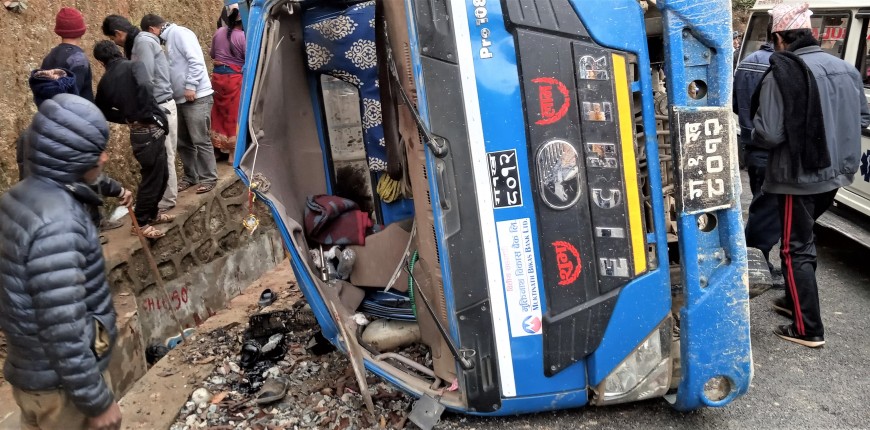 धादिङ र मकवानपुर घटनामा १४ जनाको मृत्यु