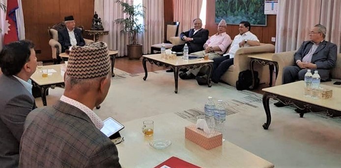 नेकपामा साम्य हुन खोजेको विवाद फेरि चर्कियो, बहुमतको आधारमा निर्णय गर्ने तयारी