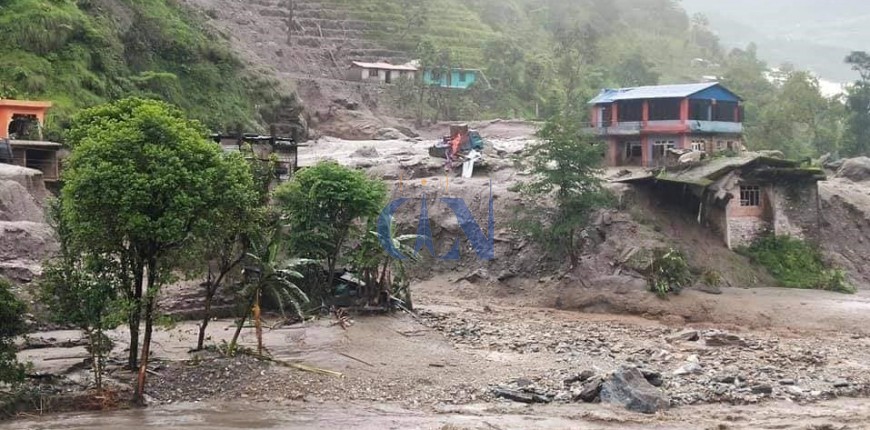 लगातारको वर्षाले पाहाडमा पहिरो, तीन दिनमा ५५ को मृत्यु, ३१ वेपत्ता