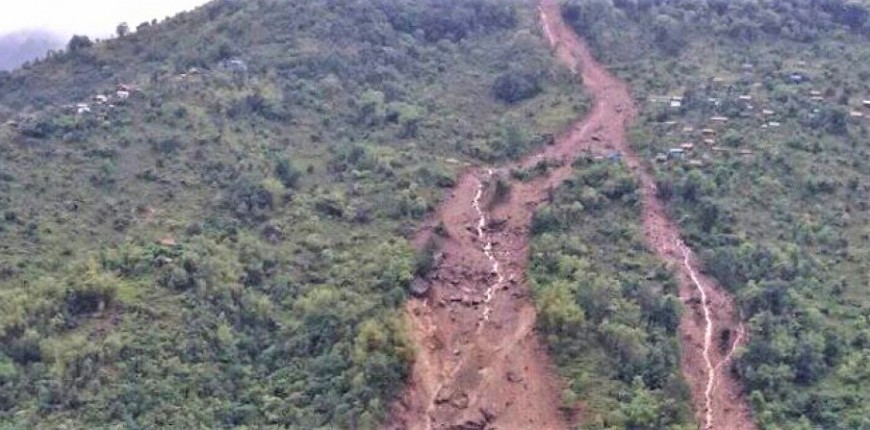 सङ्खुवासभामा पहिरोले ७ घर बगायो