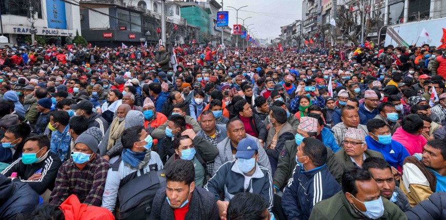 देश राजनीतिक मुठभेडतर्फ उन्मुख !