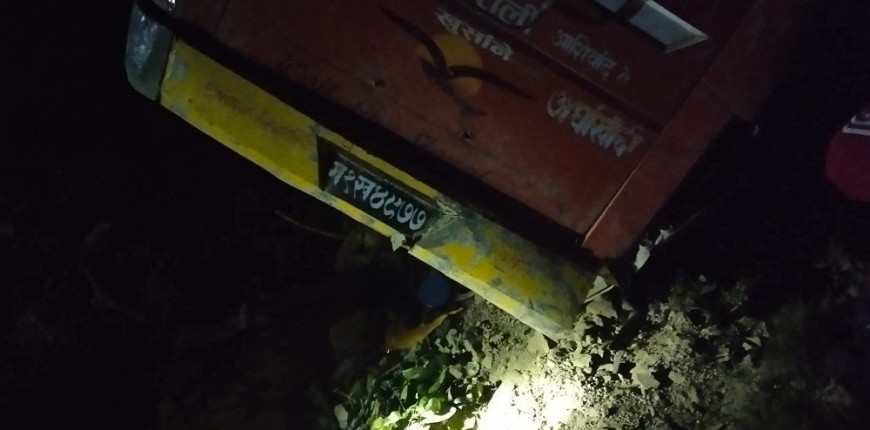 पाल्पामा बस दुर्घटना हुँदा ६ जनाको मृत्यु