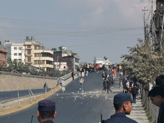 प्रहरीसँगकाे झडपमा ललिपुरमा २ जनाको मृत्यु, एकजनालाई गोली लागेकाे पुष्टि