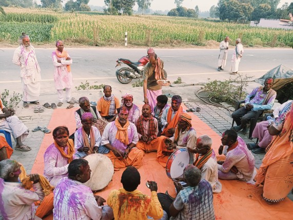 तराईमा हराउँदै जोगिरा