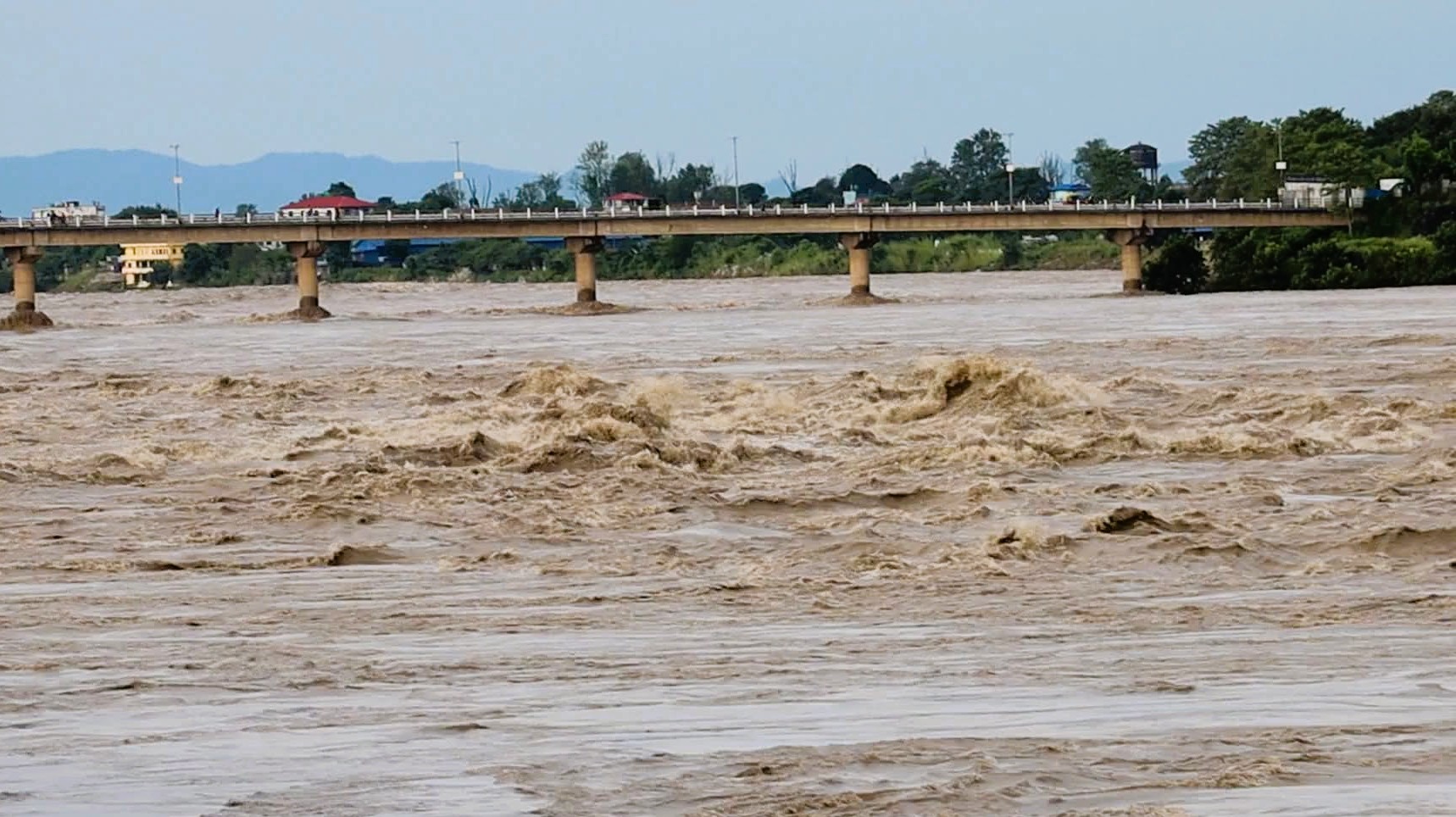 नारायणी नदीमा उच्च बाढीको जोखिम, जलसतह १३ मिटर पुग्ने पूर्वानुमान