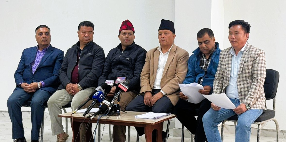 सामाजिक सञ्जालको नियमनमा कडाइका साथ प्रस्तुत हुन एमालेको माग 